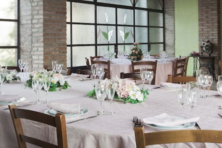 Dining 14 of 27