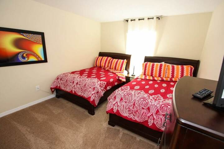 Room 4 of 30