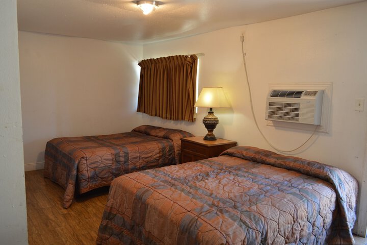 Room 3 of 12