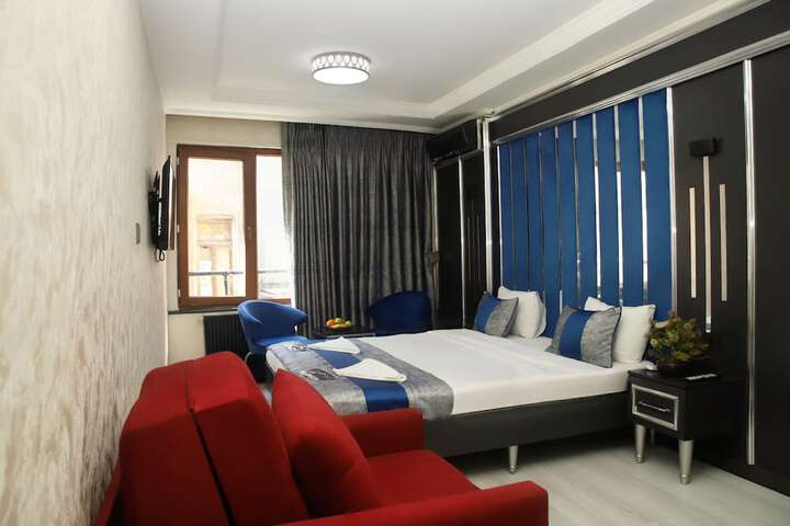 Room 29 of 58