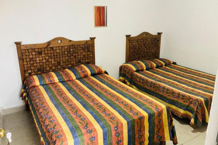 Room 26 of 33