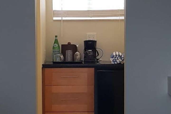 Breakfast/Coffee Service 289 of 695