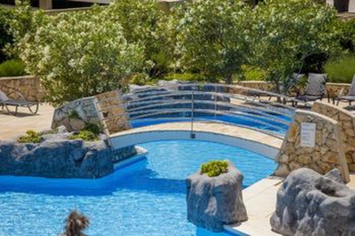 Pool 50 of 70