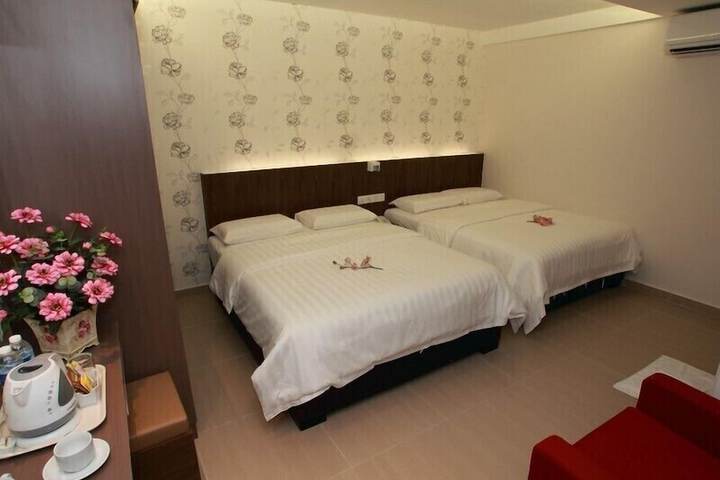 Room 6 of 37