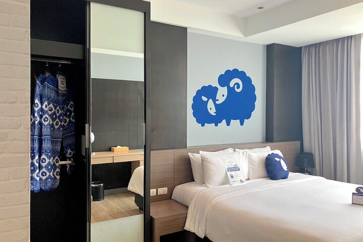 Room 71 of 151