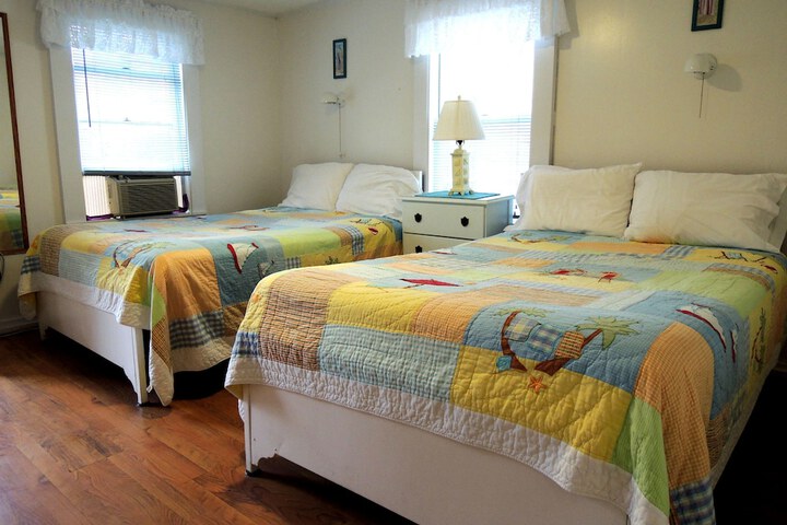 Room 3 of 61