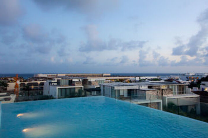 Pools & Facilities