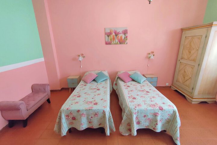 Room 48 of 140