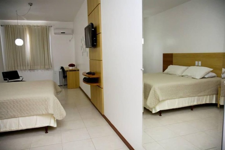 Room 8 of 16