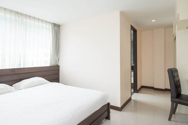 Room 15 of 84