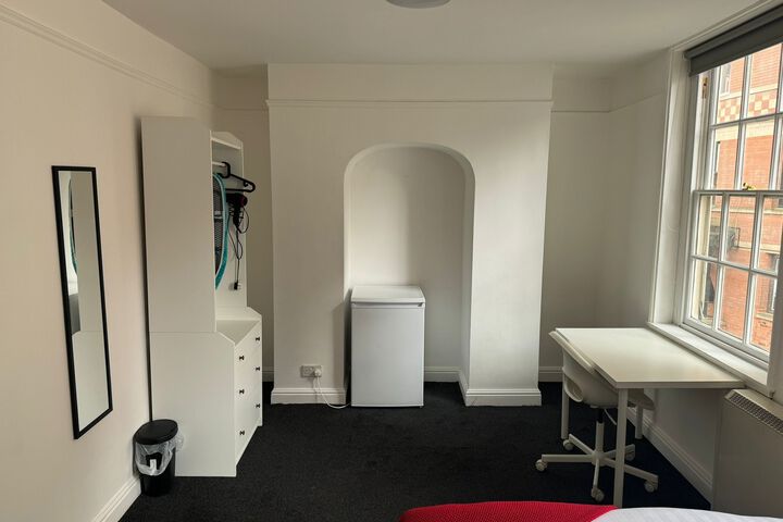 Room 12 of 24