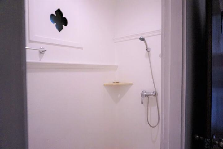 Room 67 of 115
