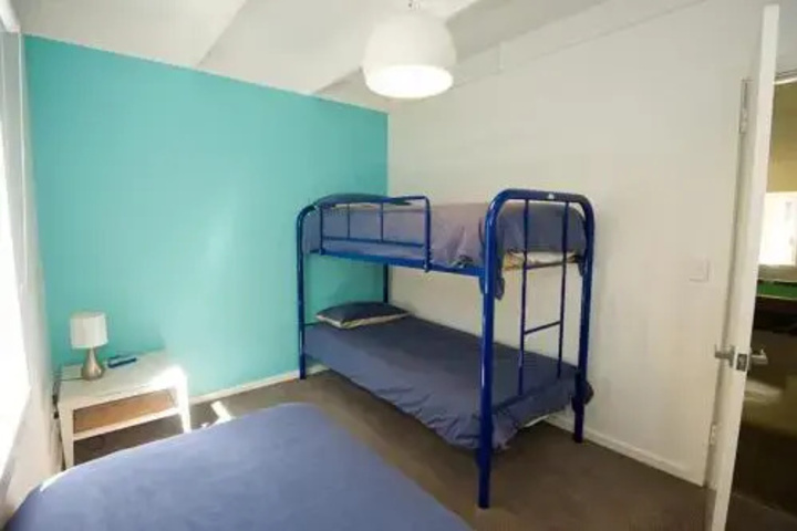 Room 4 of 12