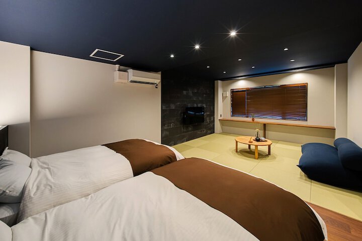Room 11 of 71