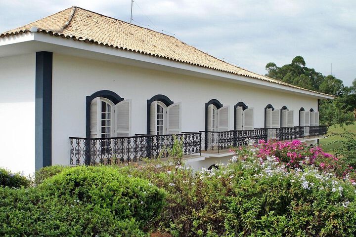 Hotel Exterior 123 of 125