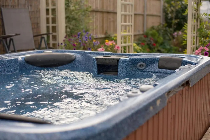 Pool 9 of 11