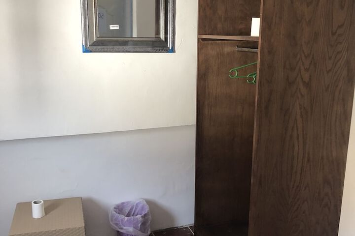 Room 16 of 29