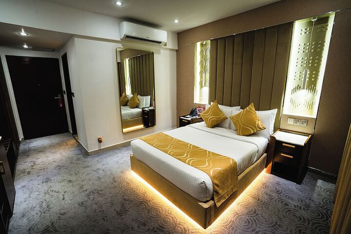 Room 2 of 55