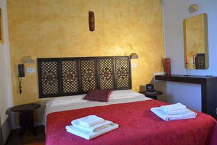 Room 15 of 52