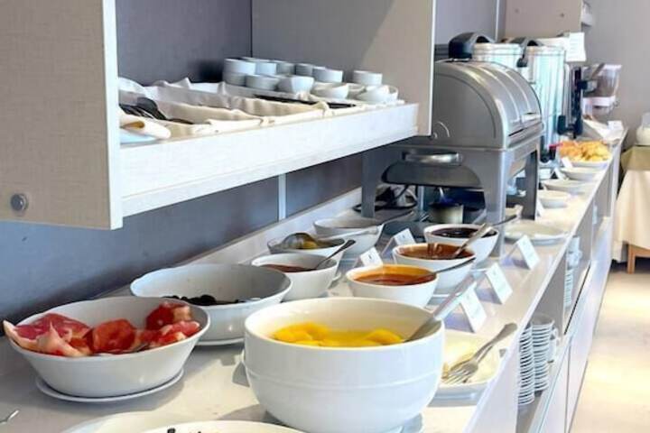Breakfast/Coffee Service 38 of 66