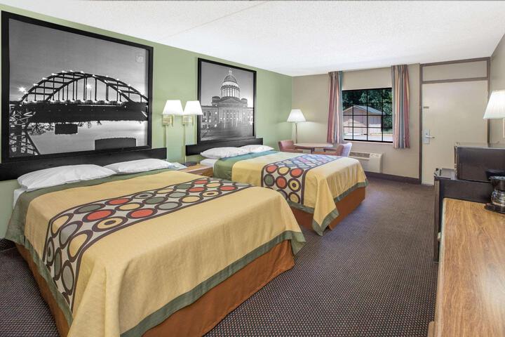 1 King Bed (3 of 11)