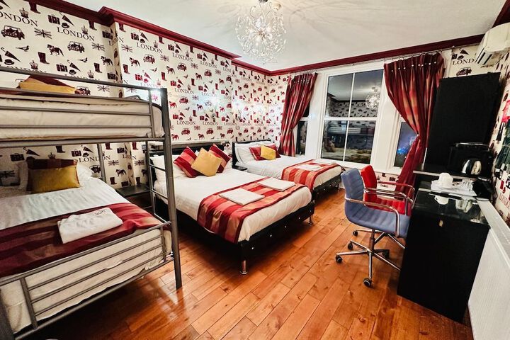 Room 5 of 71