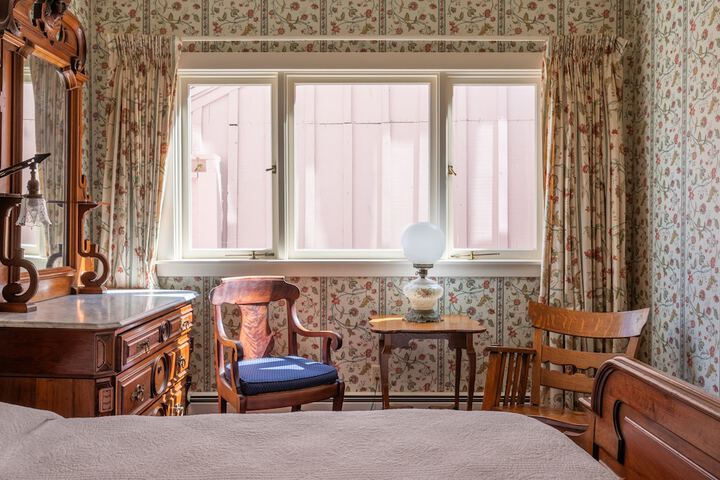 Room 35 of 111