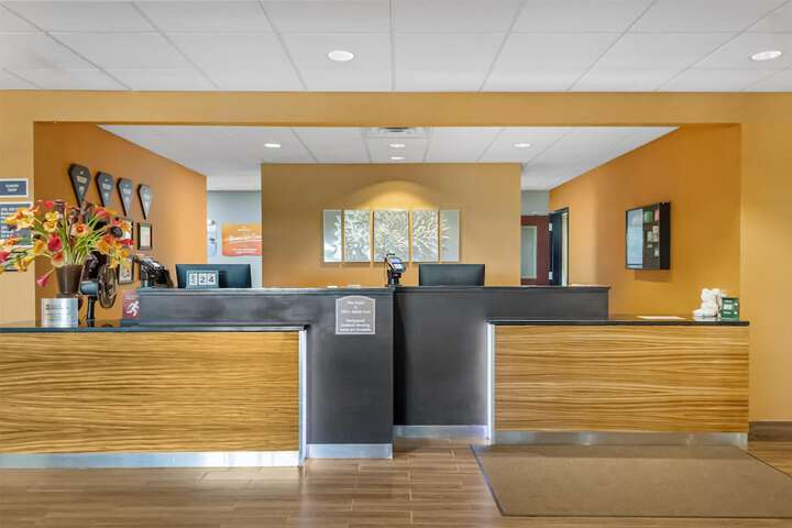 Hotel Interior 4 of 40