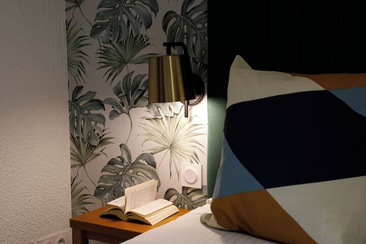 Room 72 of 191