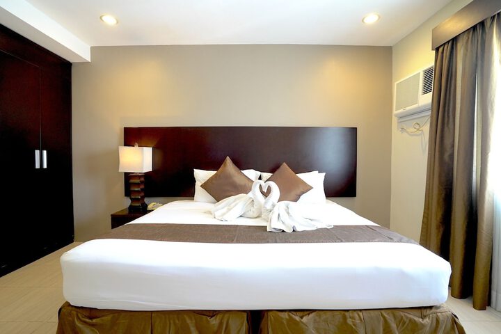 Room 47 of 86
