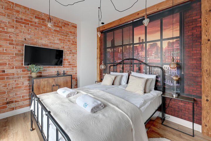 Room 6 of 181