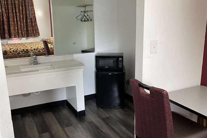 Room 3 of 13