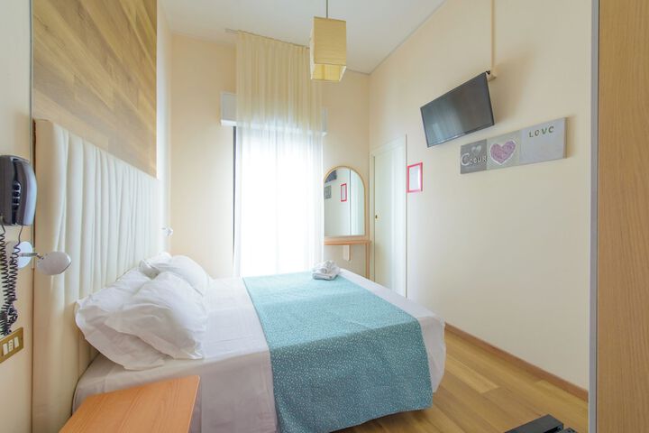 Room 6 of 46