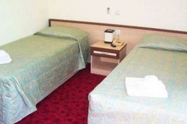 Room 12 of 20