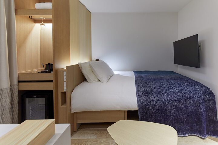 Room 14 of 40