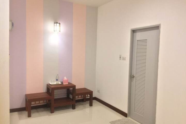 Room 7 of 20