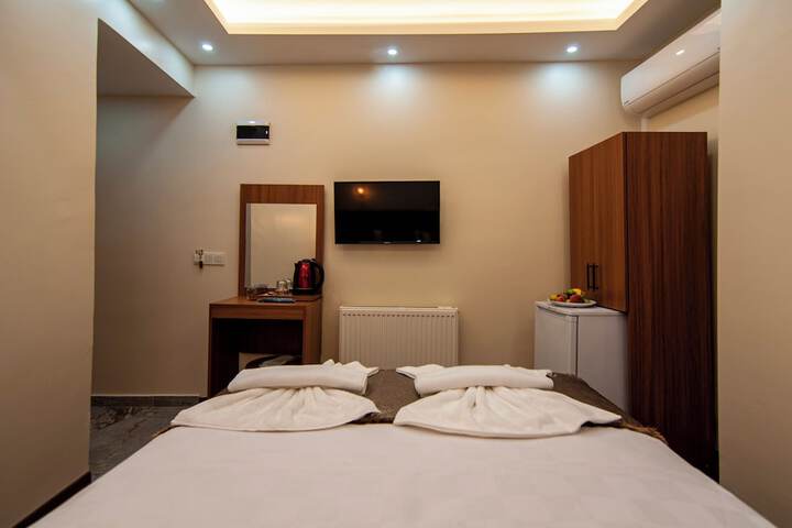 Room 11 of 62