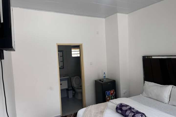 Room 2 of 18