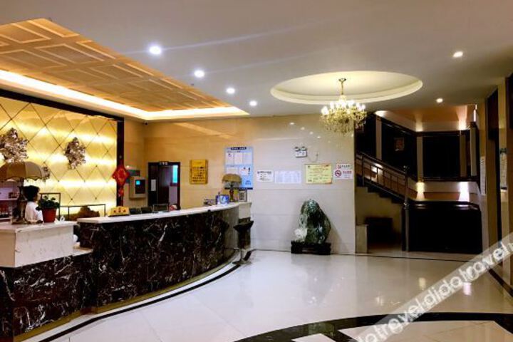 Hotel Interior 14 of 32