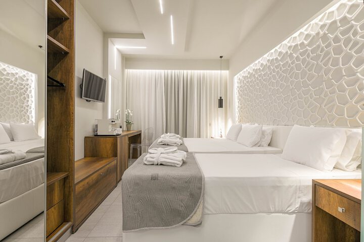 Room 15 of 68