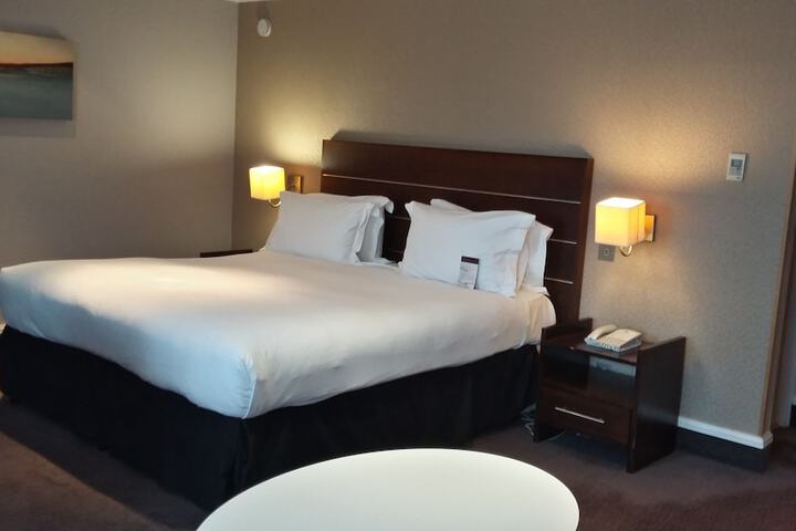 Room 17 of 124