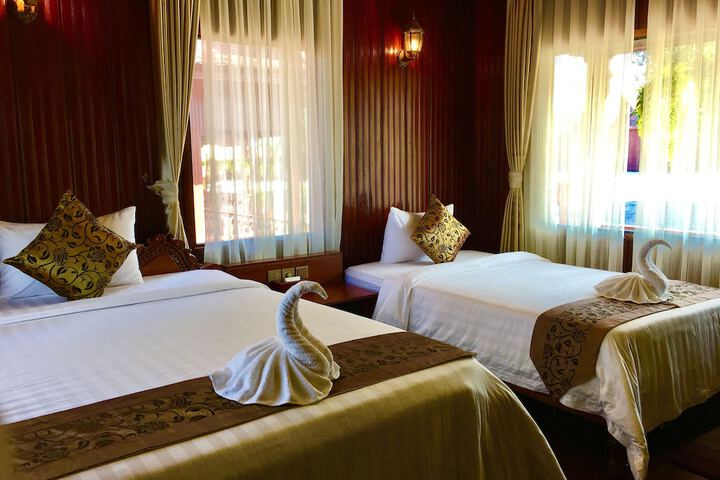 Room 6 of 24