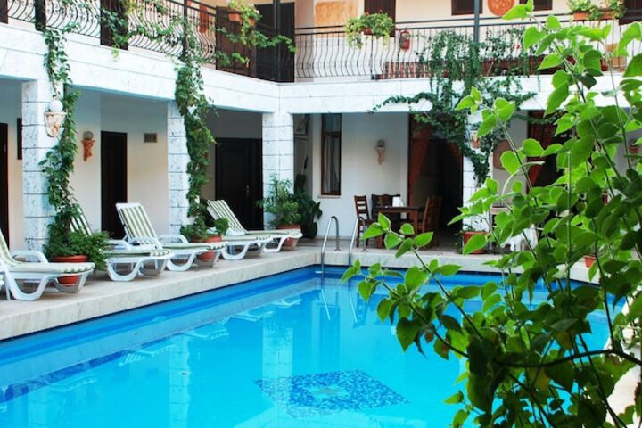Hotel with Pool