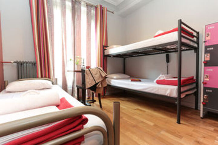 Hotel Suite Photo