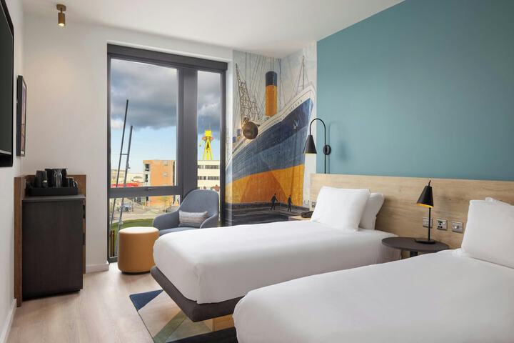 Room 21 of 80
