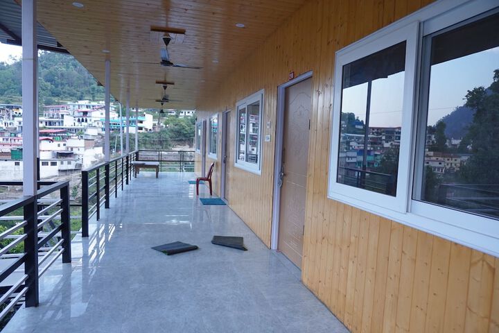 Property Grounds 19 of 30