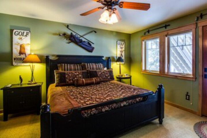 Room 37 of 43