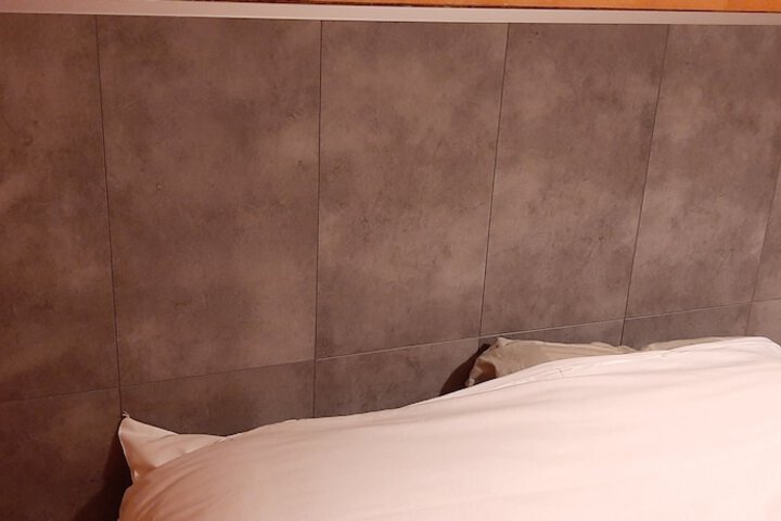 Room 14 of 46