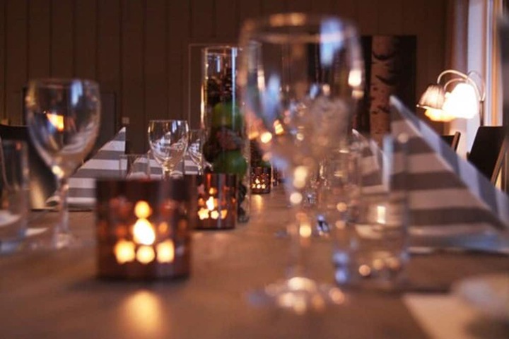 Dining 14 of 21