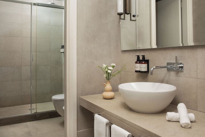 Clean Restrooms